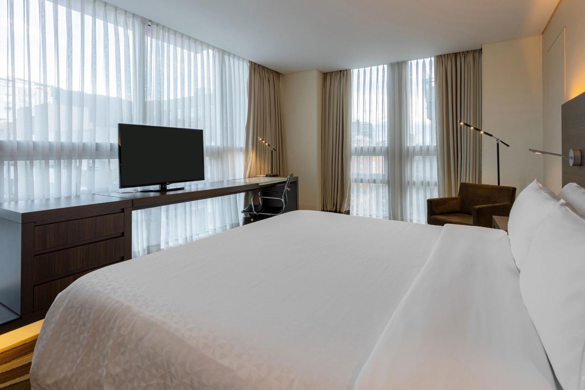 Four Points By Sheraton Bogota Exterior photo