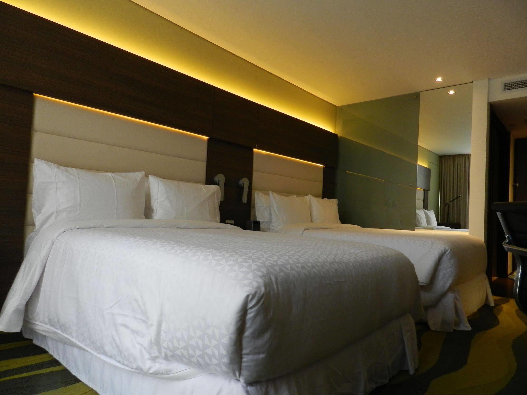 Four Points By Sheraton Bogota Exterior photo